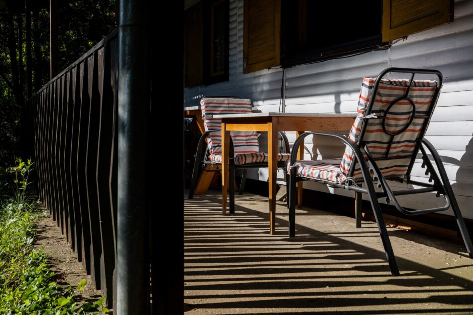 Ha nem a pergola alatt a kilátásban gyönyörködve szeretnél enni, akkor akár itt is megteríthetsz. :)